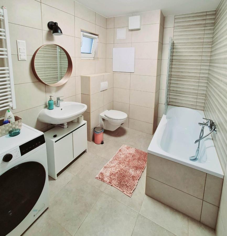 Szondi Corner Apartman Budapeste Exterior foto